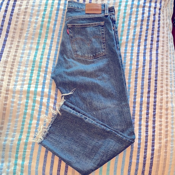 Levi’s wedgie - Picture 2 of 7